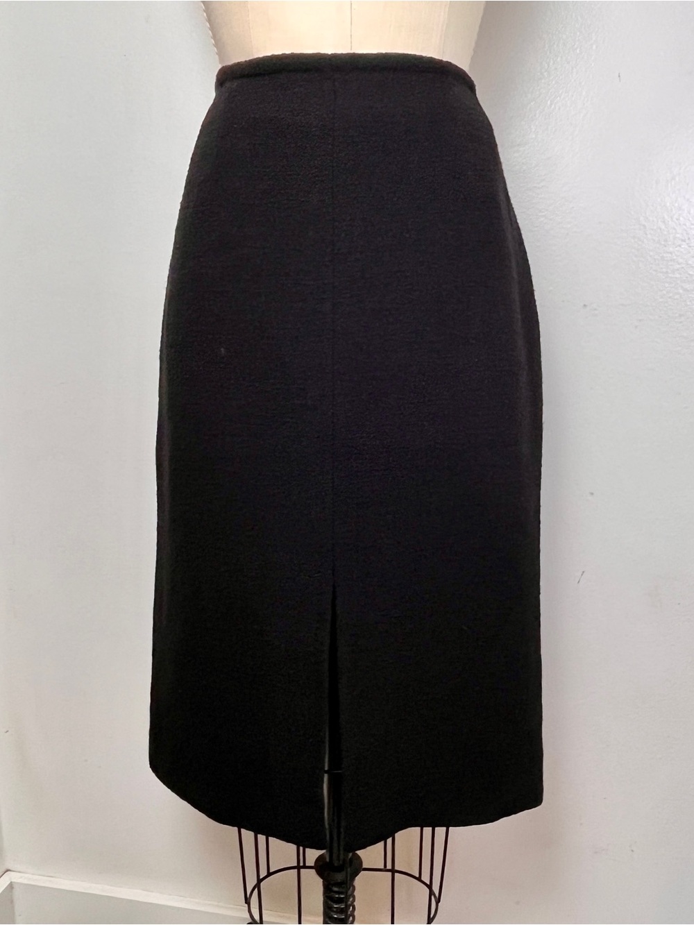 Sz. 8 Max Mara Boucle Wool Black Midi Pencil Skirt